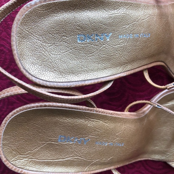 NEW Tan Stiletto Pumps - Made in Italy -DKNY - Size 6.5 - Picture 3 of 8